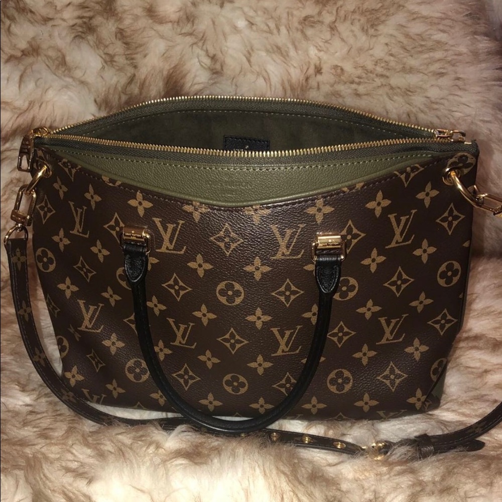 Louis Vuitton Pallas Mm